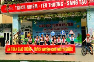 CHƯƠNG TRÌNH CHÀO CỜ – TUYÊN TRUYỀN GIÁO DỤC AN TOÀN GIAO THÔNG VÀ HƯỞNG ỨNG TUẦN LỄ HỌC TẬP SUỐT ĐỜI NĂM 2025